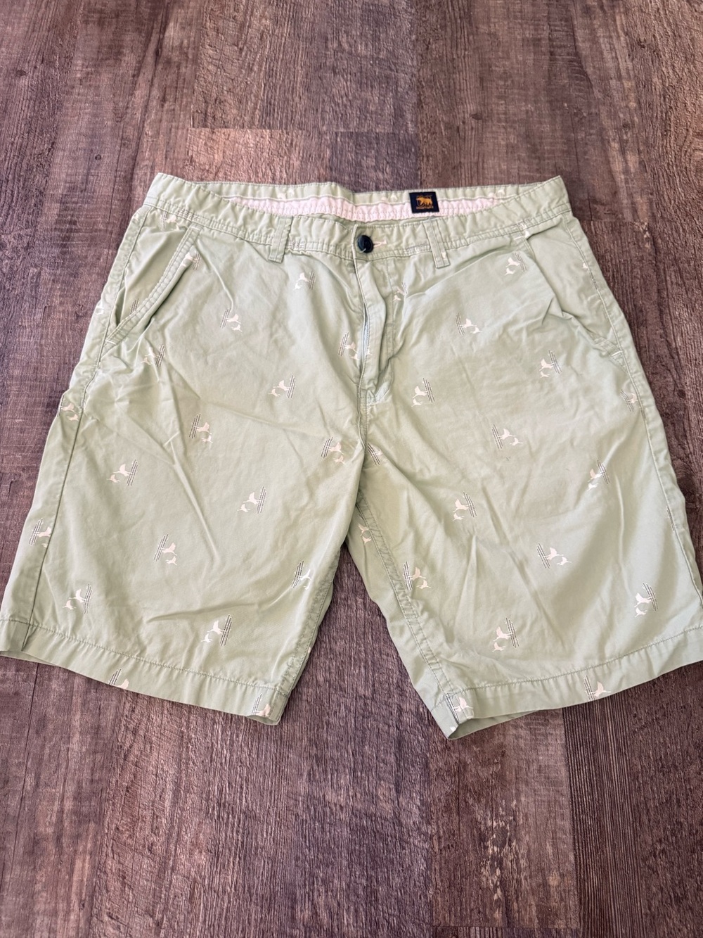 Urban Ranger Bird Embroidered Chino Shorts Sage Green Size 36